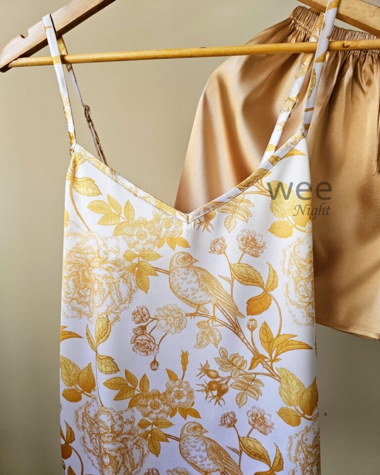 تاپ و شلوارک طلا